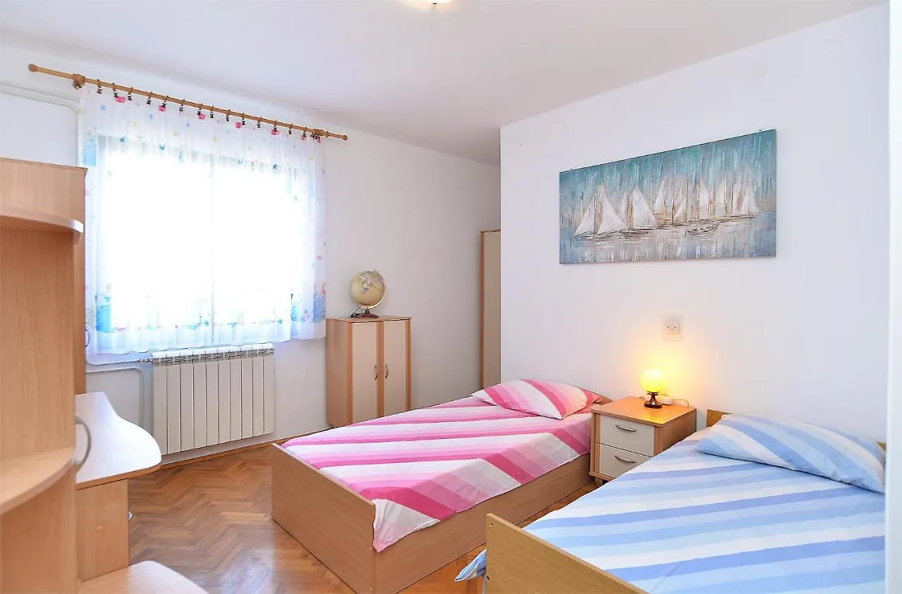 Apartments Irena 531 Pula Croatia
