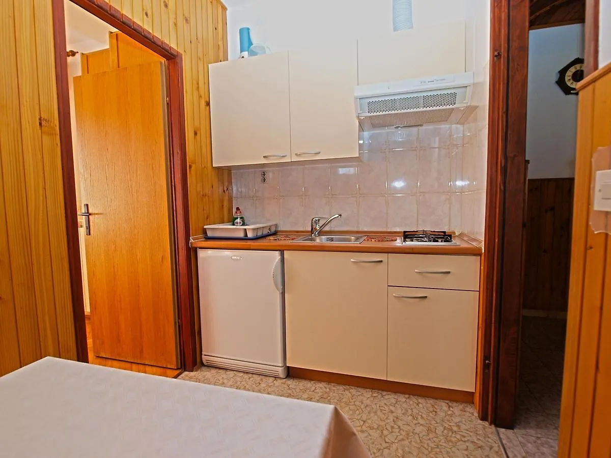 Apartments Irena 531 Pula Croatia
